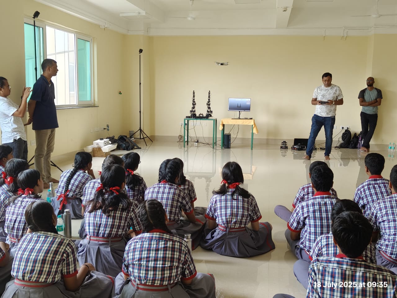 Workshop on Robotics for school students (18-07-2025)